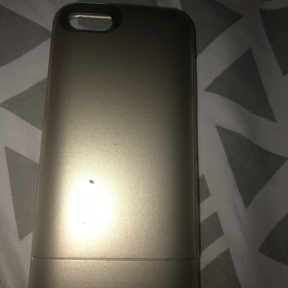 Mophie charging case